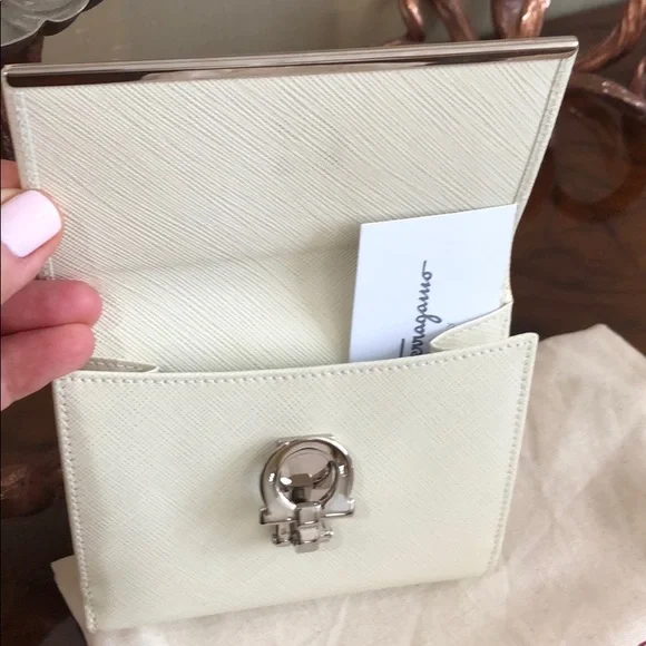 Salvatore Ferragamo Cream Leather Small Wallet with Silver Hardware - Picture 3 of 8